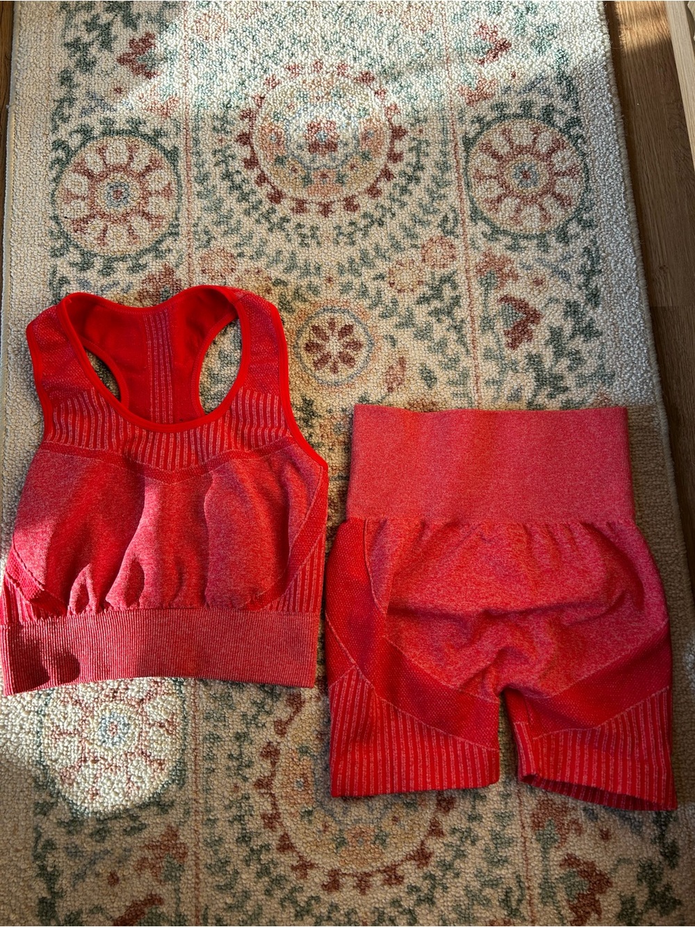 Seamless Red Active Set - Sports Bra + High-Waist Shorts